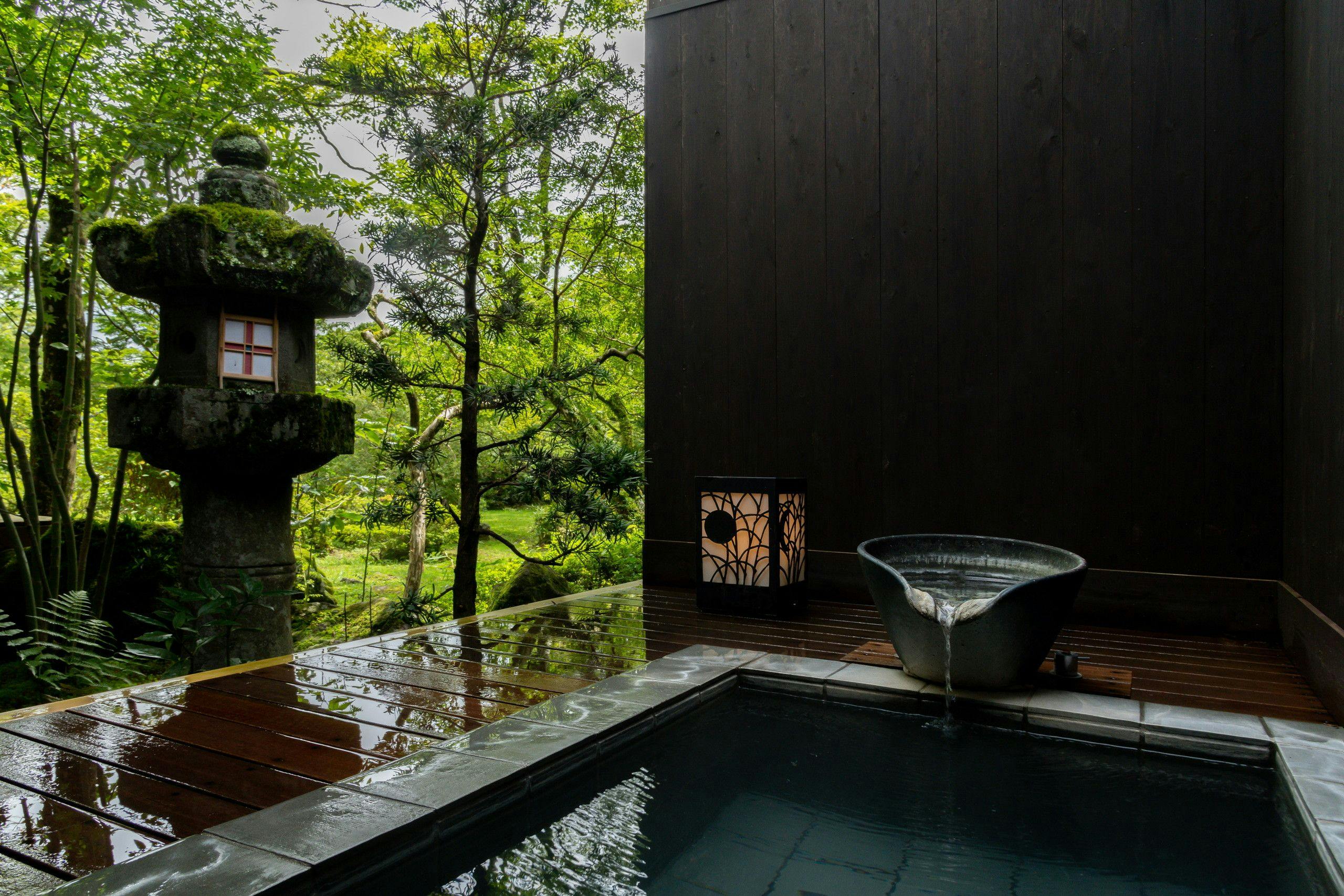 箱根の名湯　松坂屋本店