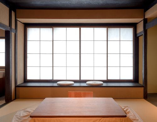 松風の本間と床の間