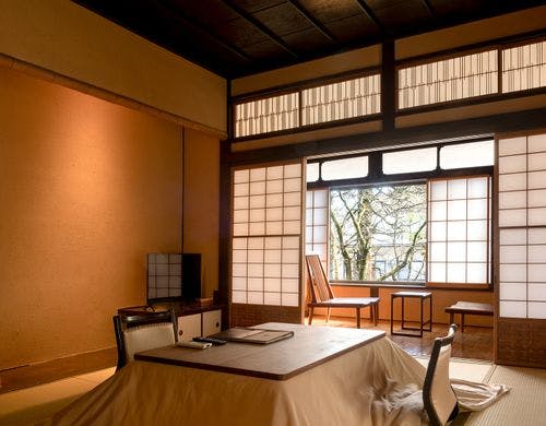 玉鬘の広縁からご覧いただける冬景色