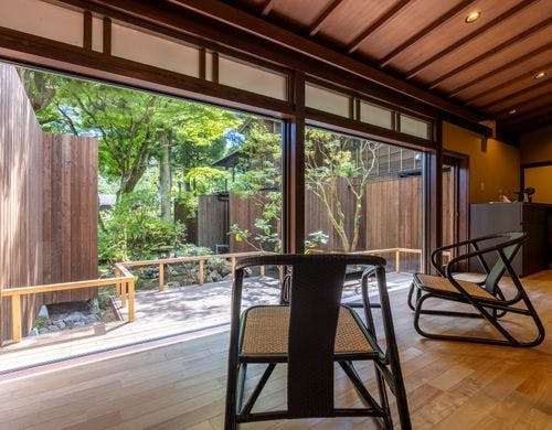 温泉露天風呂付客室「仰光荘」