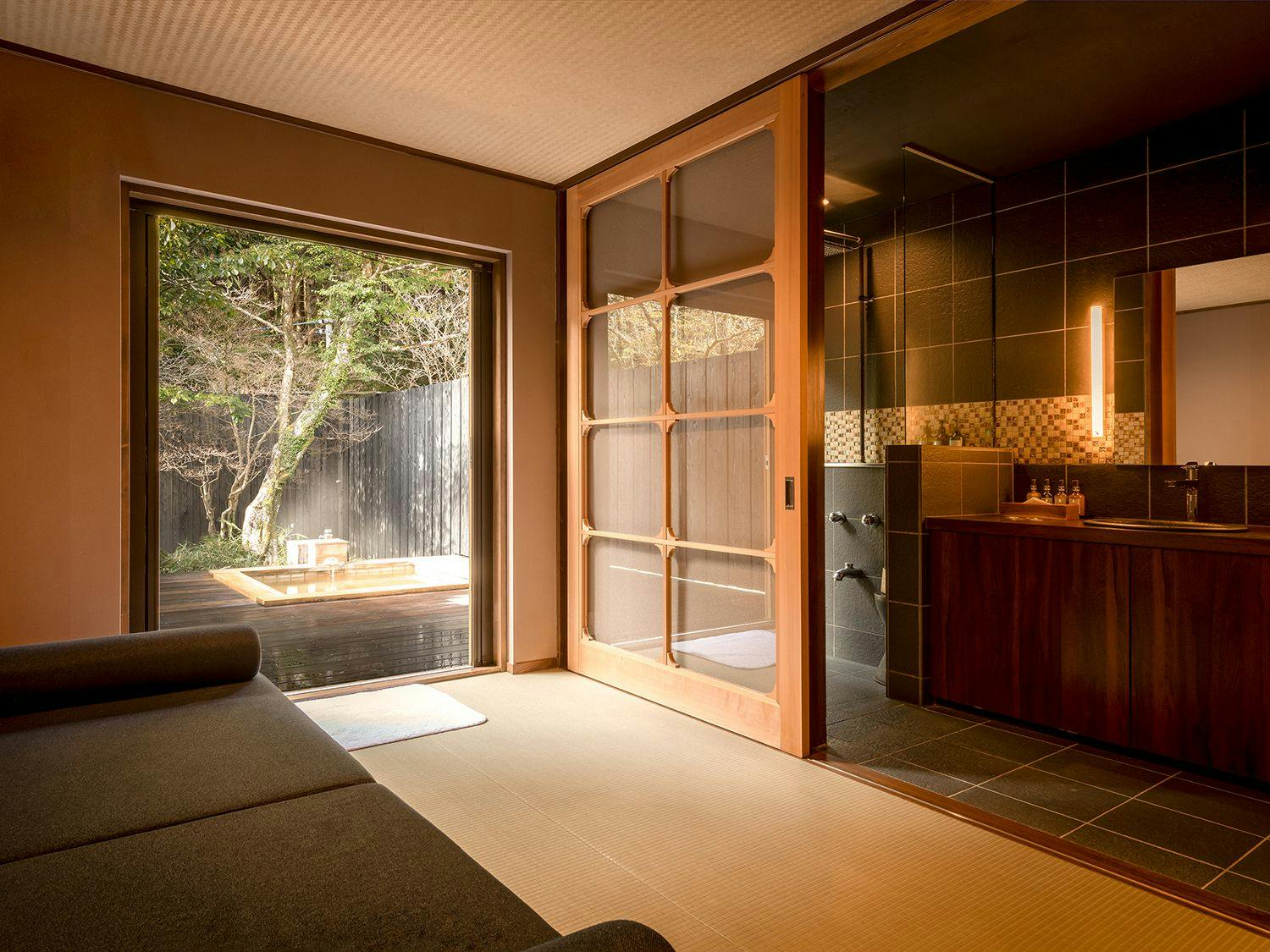 บ่อน้ำพุร้อนกลางแจ้งแบบส่วนตัว “ออนเซ็นมันเอมง” เปิดให้บริการตั้งแต่เดือน 4/2019