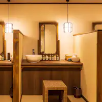 ในฤดูใบไม้ผลิปี 2023 ห้องอาบน้ำสาธารณะได้รับการปรับปรุงใหม่