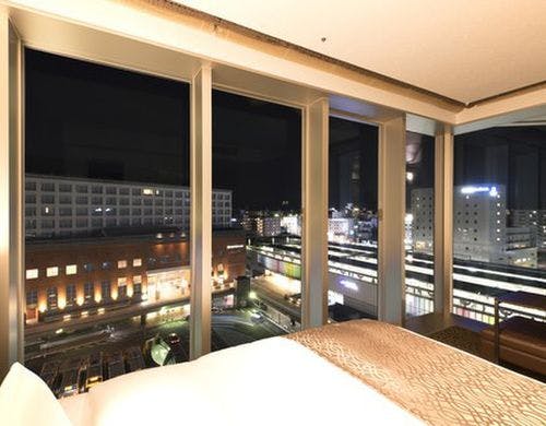 スーペリアコーナーツインＥ