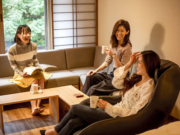 【1泊夕食付】朝はのんびりが好きな方へ!シェフ自慢の地産地消ビュッフェ/飲み放題