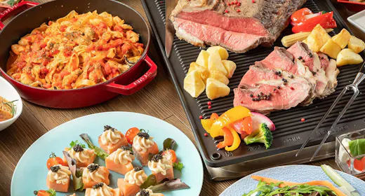 【1泊夕食付】朝はのんびりが好きな方へ!シェフ自慢の地産地消ビュッフェ/飲み放題