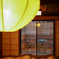 Semua kamar memiliki teras.