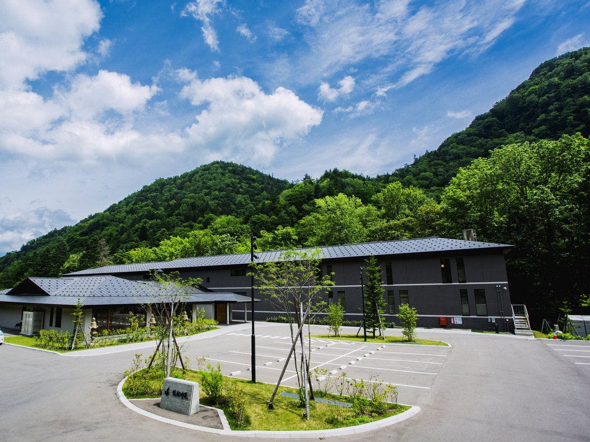 奥定山渓温泉　佳松御苑