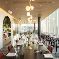 ร้านอาหารชั้น 13