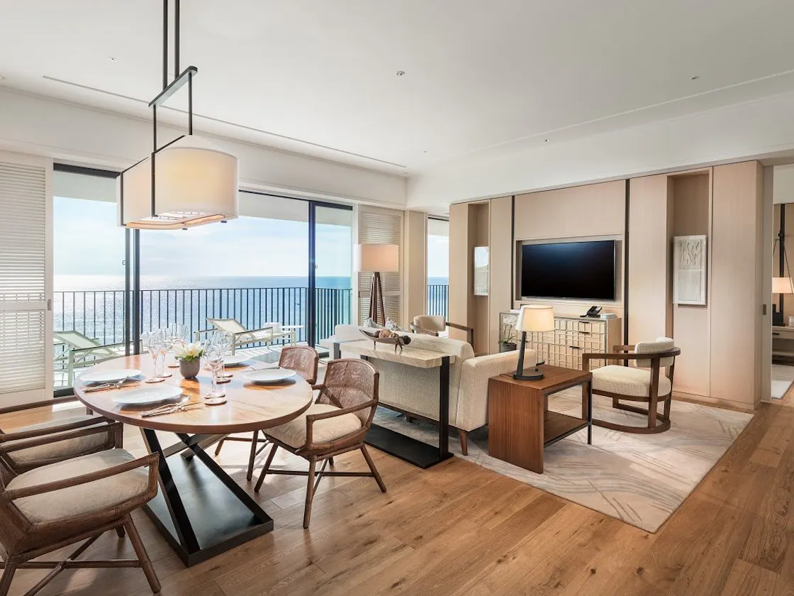 Coral Suite Living