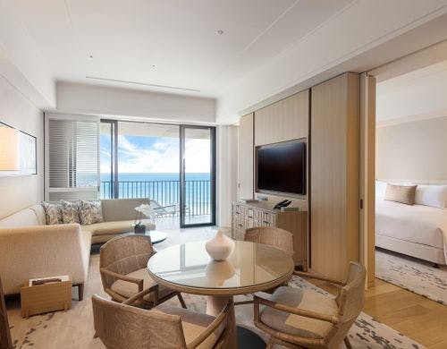 Executive Ocean Suite Living