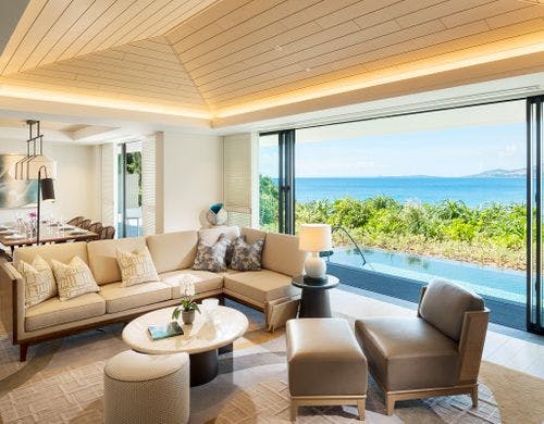 Halekulani Cliff Villa Living