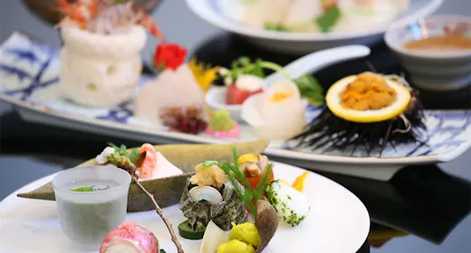 <全室テラス・半露天風呂付>【四季旬彩・特選】料理長厳選の旬食材を上質な味わいでご堪能~特選会席~