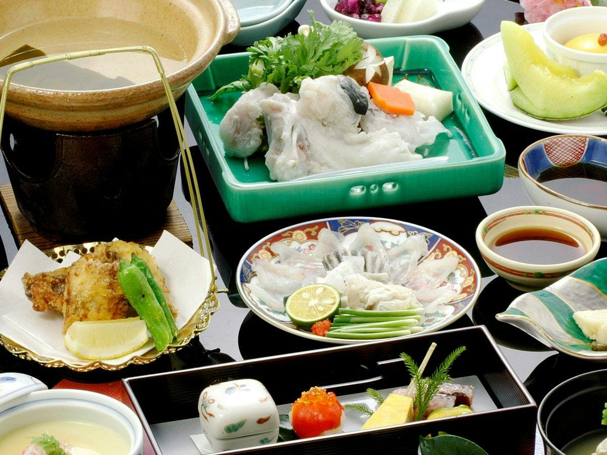 【お気軽ふく会席「玉椿」】定番三品、ふく刺し、ふくちり、ふく唐揚げを食す・冬の山口はやっぱり、ふく
