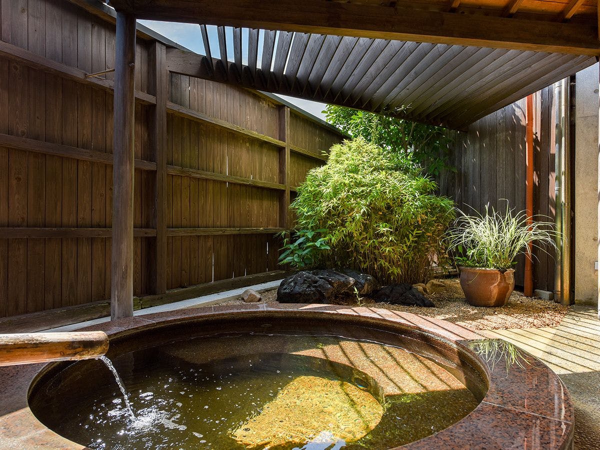 【溫泉露天風呂】