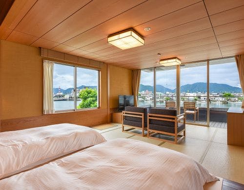 【ジュニアスイート(301)】