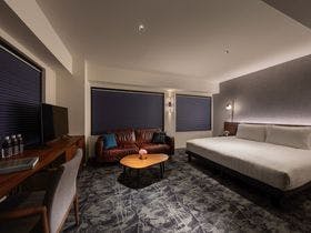 THE LIVELY大阪本町