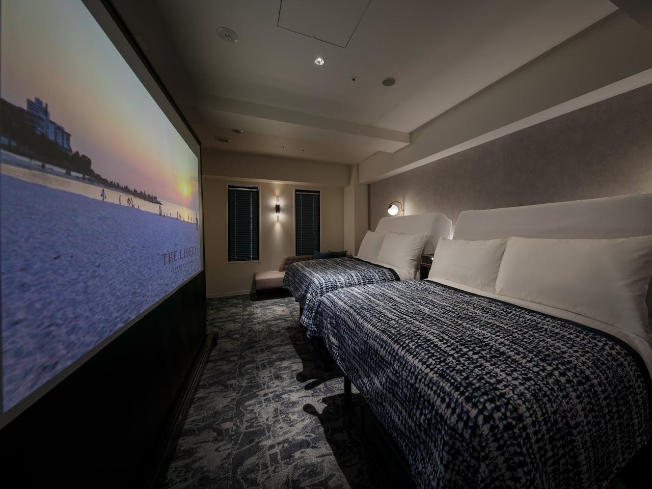 THE LIVELY 大阪本町