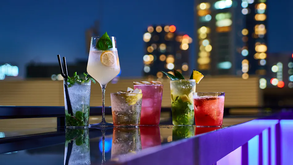 The Lively Osaka Honmachi