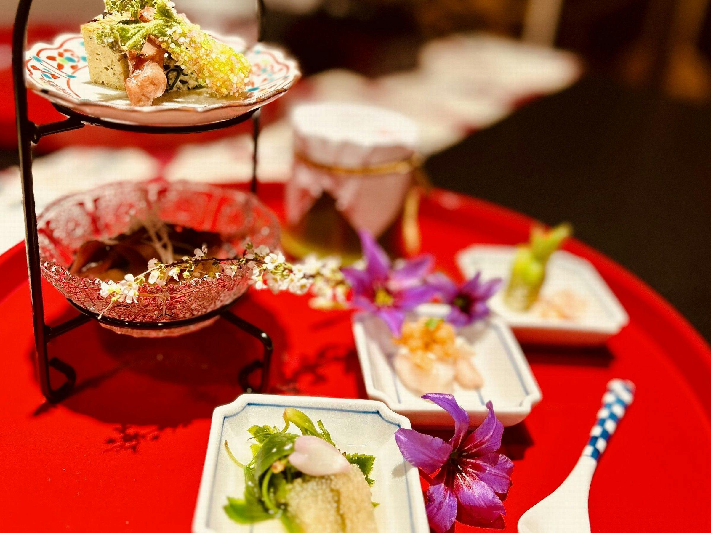 花明りの宿　月の池