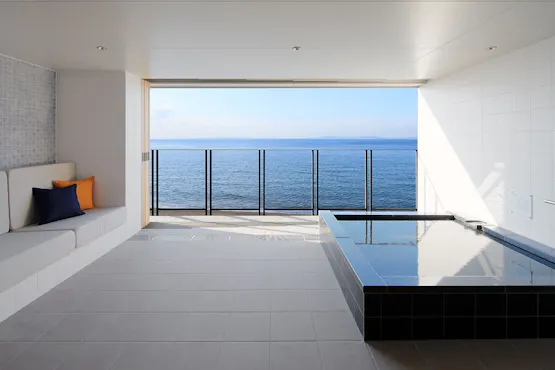 ラグジュアリー