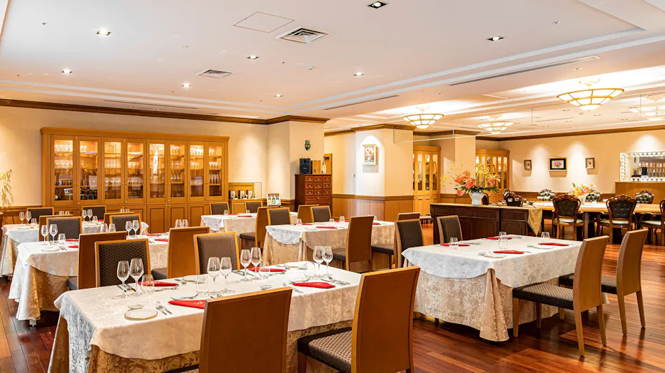 Grand Empire Hotel