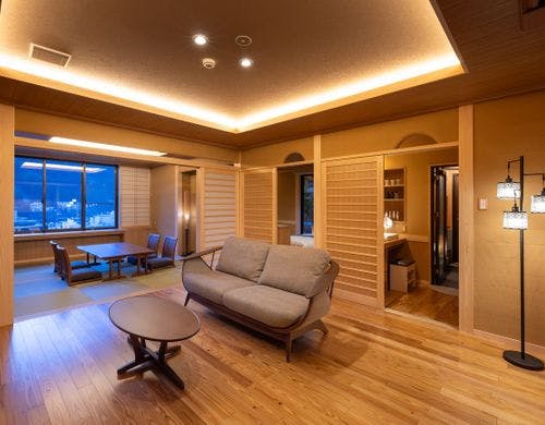 忍冬　ベッドルームから