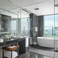 Deluxe Imperial Garden View Bathroom