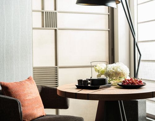 ダイニングテーブル　イメージ