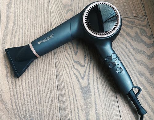 高機能のヘアドライヤー