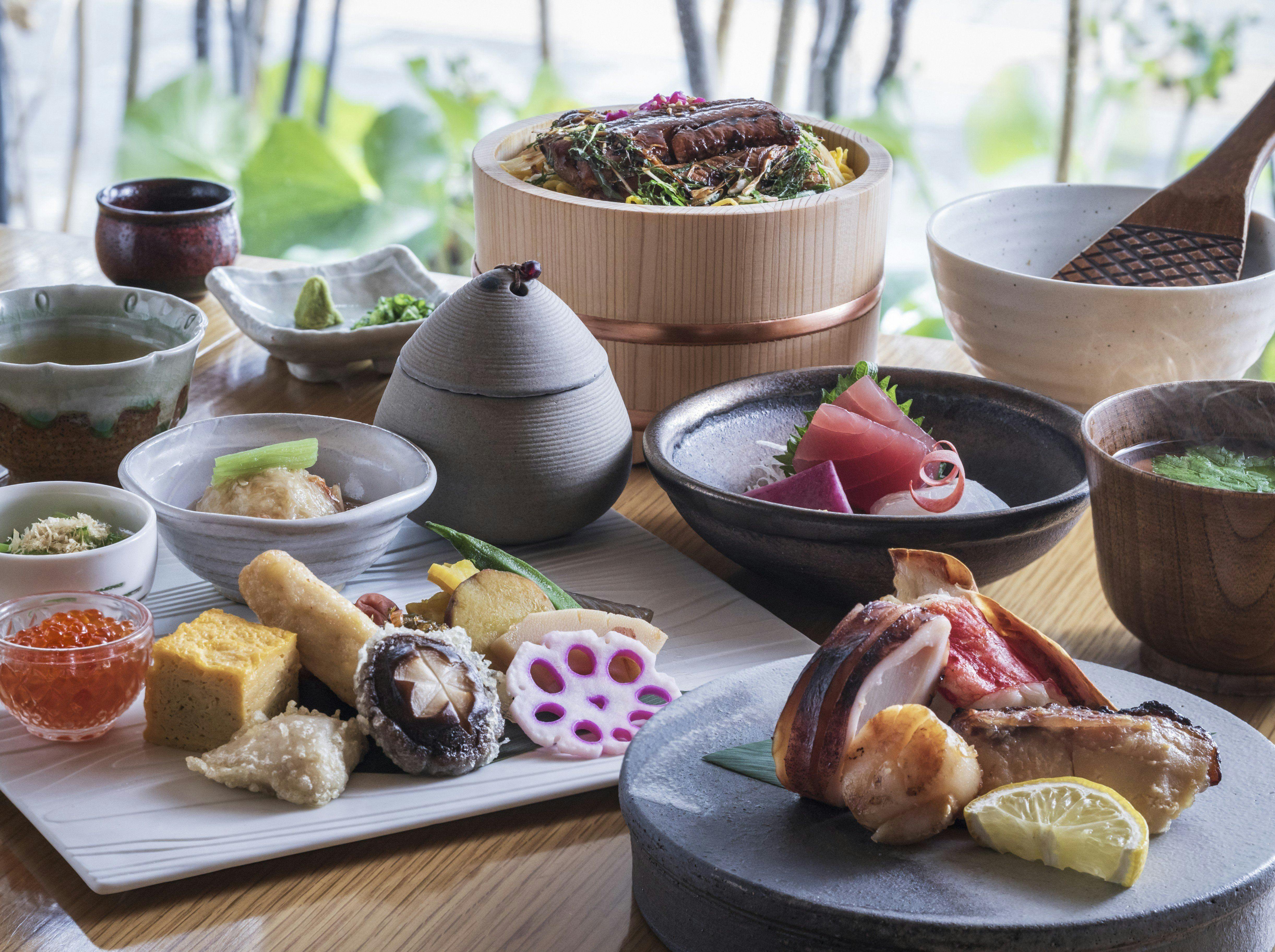 ONSEN RYOKAN 由縁 札幌 - 北海道を味わう夕食「北海道懐石」と朝食和
