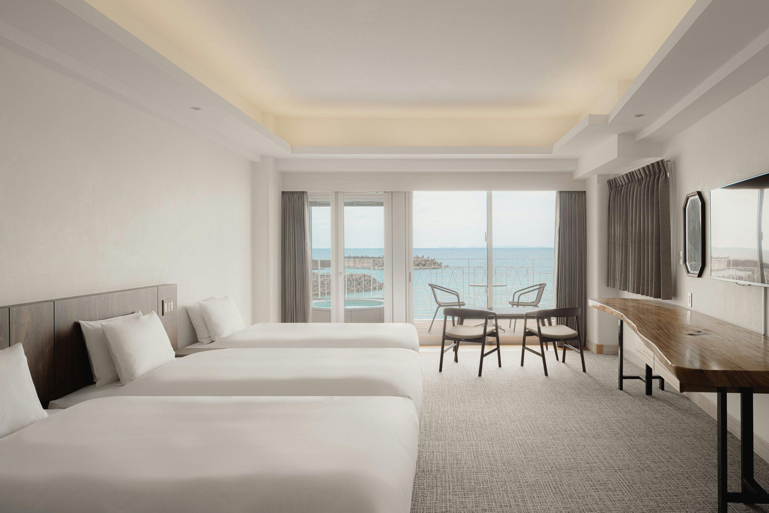 จูเนียร์สวีท ชั้น 3 (สำหรับ 3 ท่าน)