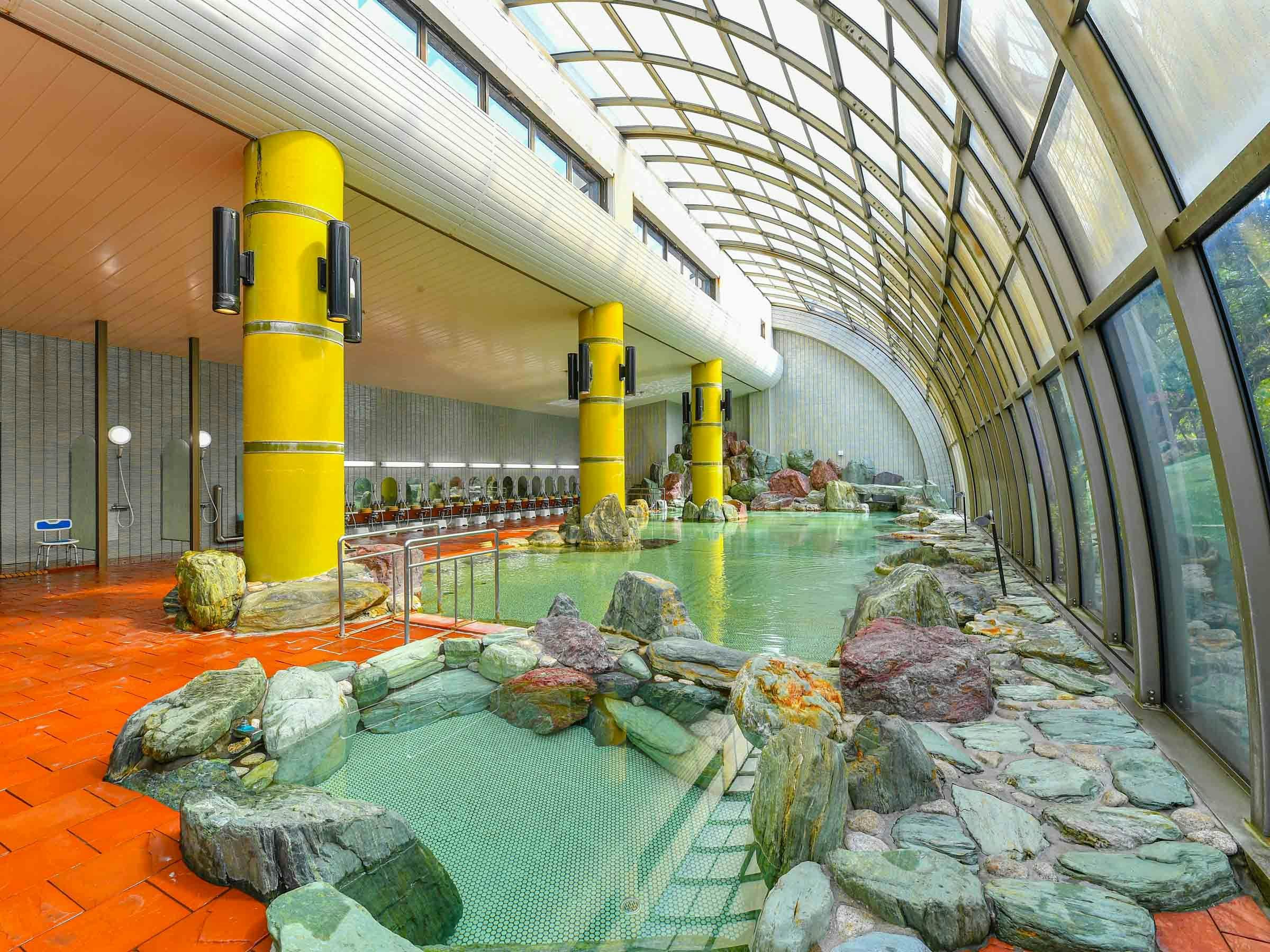 Pemandian Umum Taiyoden (dalam ruangan)