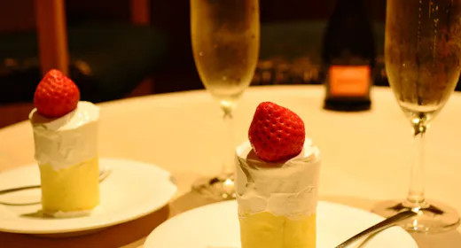 【カジュアルな記念日に】お部屋で楽しめるキャンドルケーキ&スパークリングワイン付~土地の恵み会席~