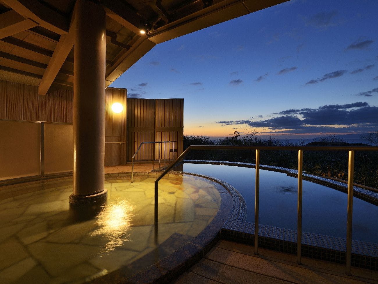 ออนเซ็นกลางแจ้ง【มันเท็นโนะยุ】