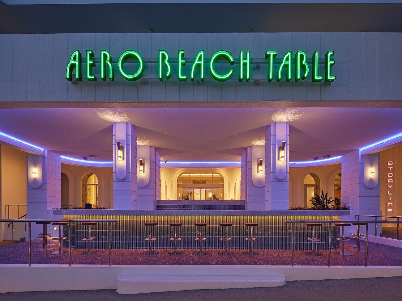 AERO BEACH TABLE
