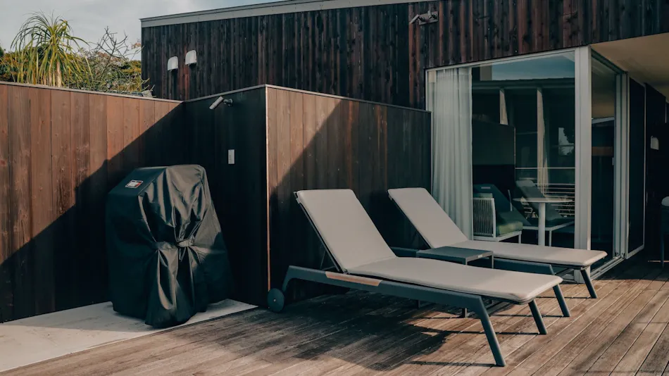 BOTANICAL POOL CLUB