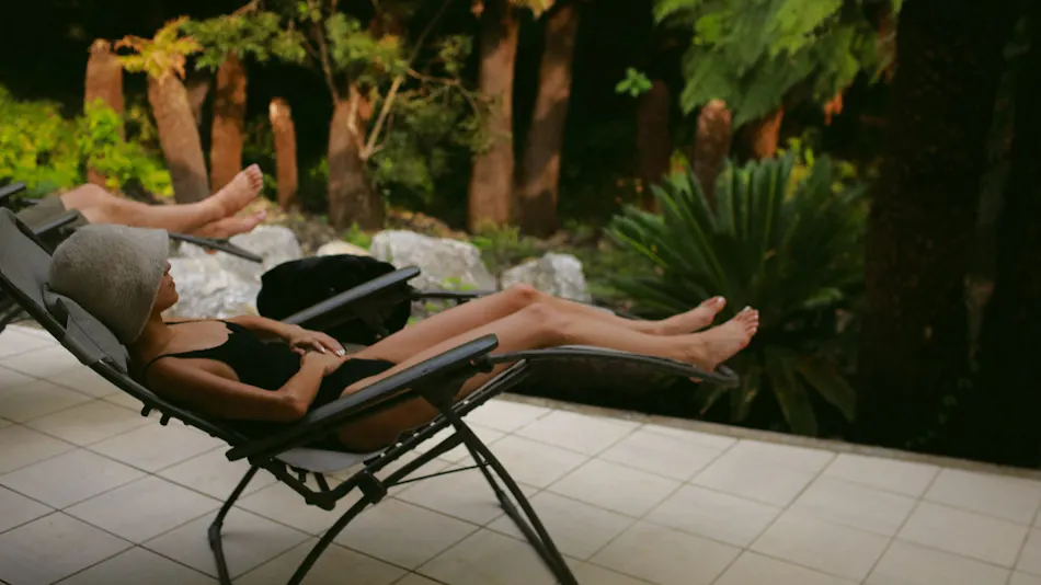 BOTANICAL POOL CLUB