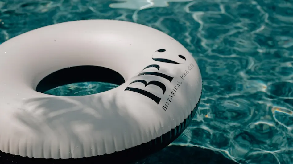 BOTANICAL POOL CLUB