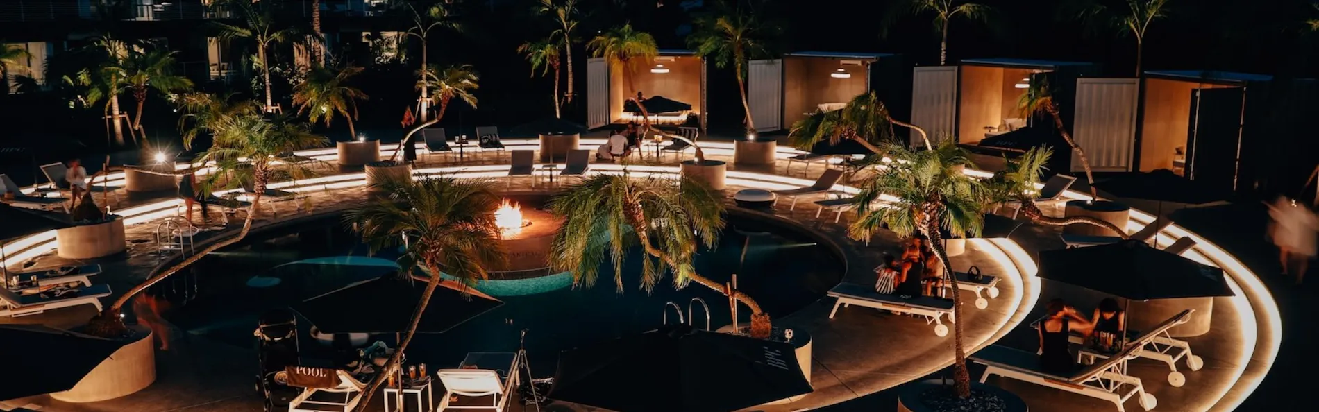BOTANICAL POOL CLUB