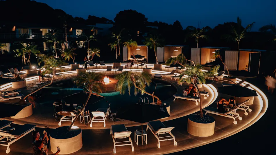 BOTANICAL POOL CLUB