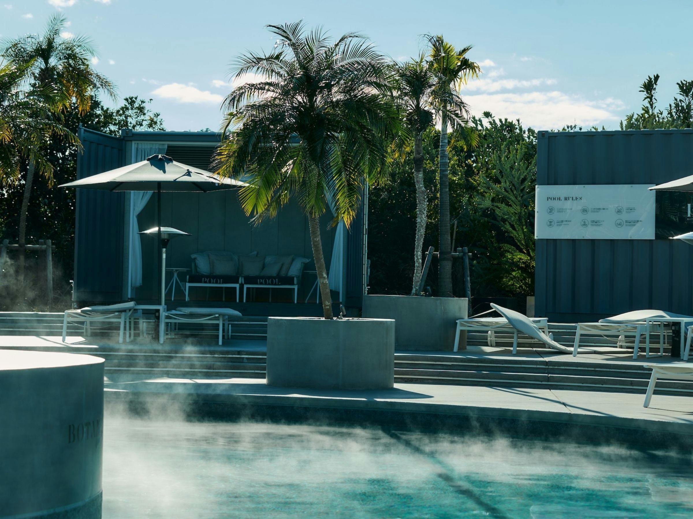 BOTANICAL POOL CLUB