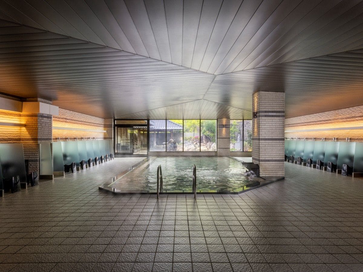 Mercure Kochi Tosa Resort & Spa