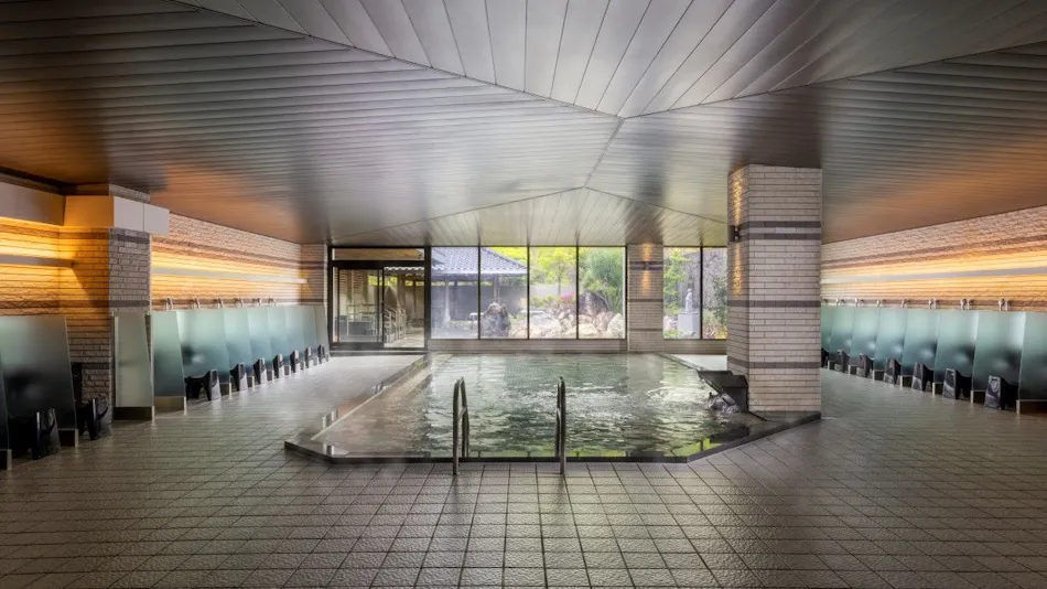 Mercure Kochi Tosa Resort & Spa