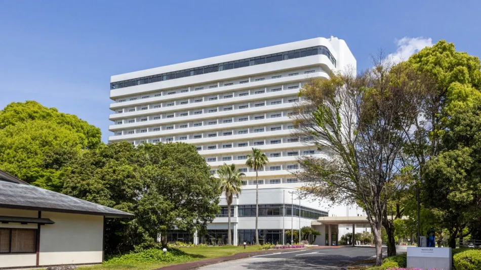 Mercure Kochi Tosa Resort & Spa