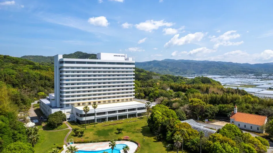 Mercure Kochi Tosa Resort & Spa