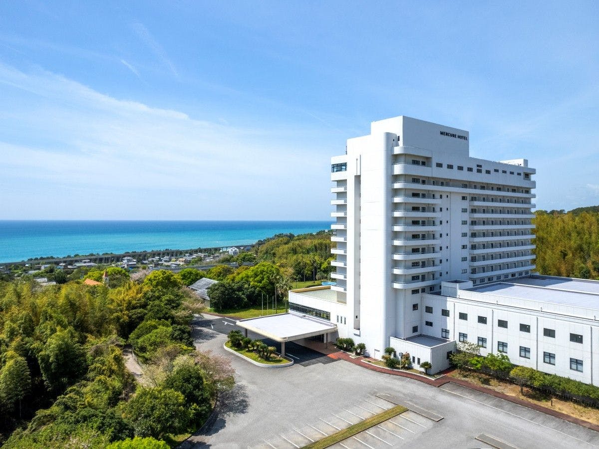 飯店與土佐灣。