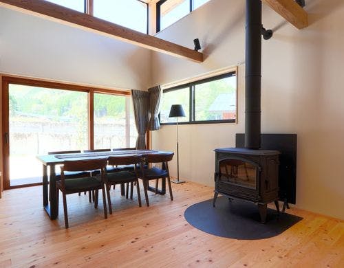 メゾネットコテージ