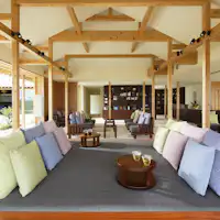 เลานจ์ยุนทาคุ