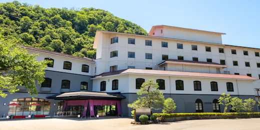 Yamanaka Onsen KAJIKASO