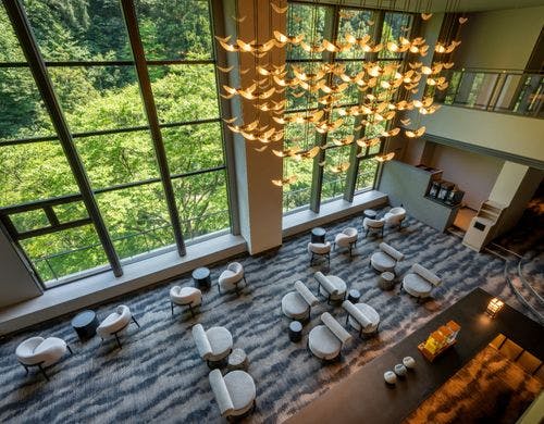 ロビー　ラウンジ